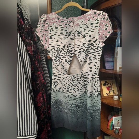 Silence + noise dress - Picture 2 of 5